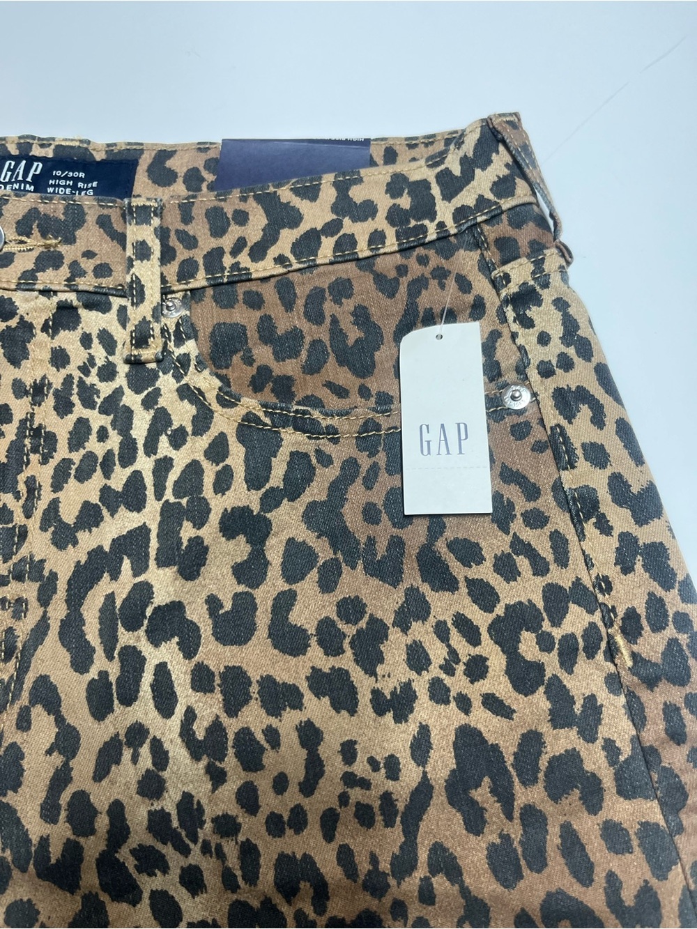 Gap women’s size 30R high rise/ wide leg jeans - Picture 6 of 11